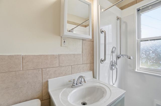 1835 S Sweetbriar Lane, Springfield, OH 45505