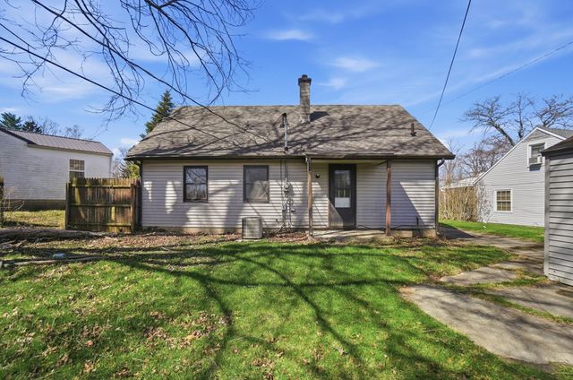 1835 S Sweetbriar Lane, Springfield, OH 45505