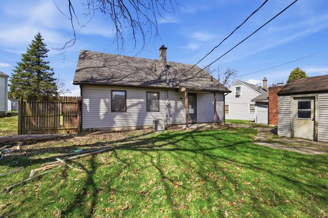 1835 S Sweetbriar Lane, Springfield, OH 45505