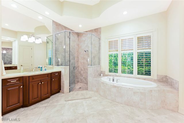 9155 Torrefino CT, Naples, FL 34109