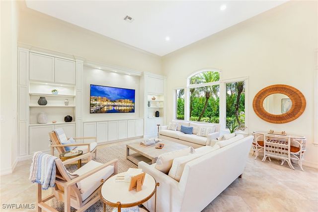 9155 Torrefino CT, Naples, FL 34109