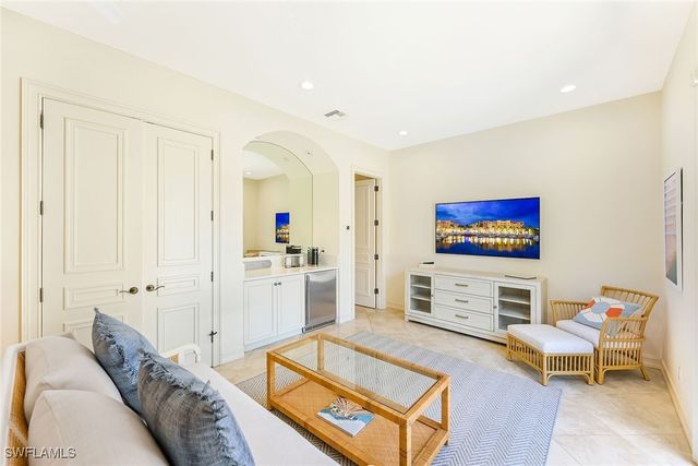 9155 Torrefino CT, Naples, FL 34109