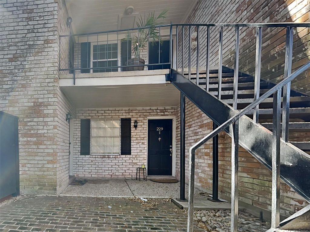 7900 Westheimer Road 226, Houston, TX 77063