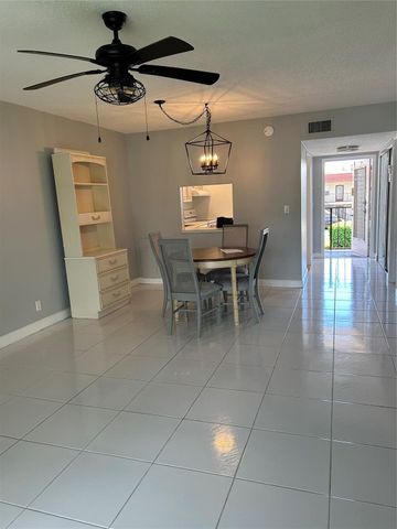 31 Abbey Lane 207, Delray Beach, FL 33446
