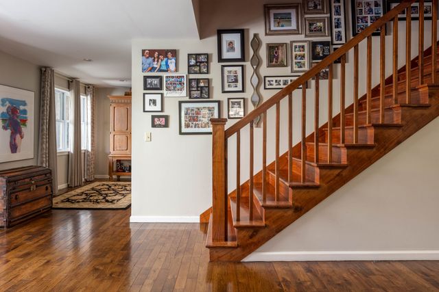1098 Fred Gibbs Rd, White Bluff, TN 37187