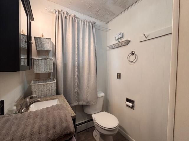 7963 E State Street, Central Lake, MI 49622