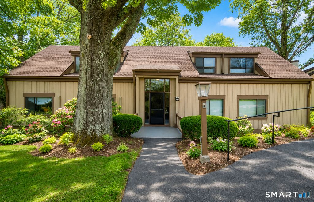 569 Heritage Village A, Southbury, CT 06488