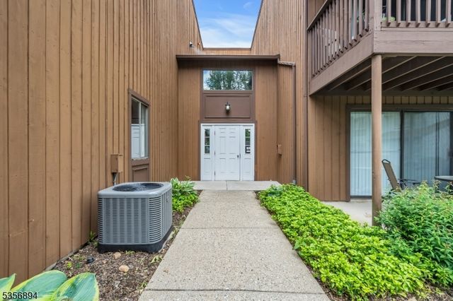 180 Drake Ln, Roxbury Twp., NJ 07852