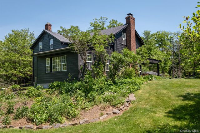 77 UPPER HOOK Road, Rhinebeck, NY 12572