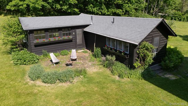 77 UPPER HOOK Road, Rhinebeck, NY 12572