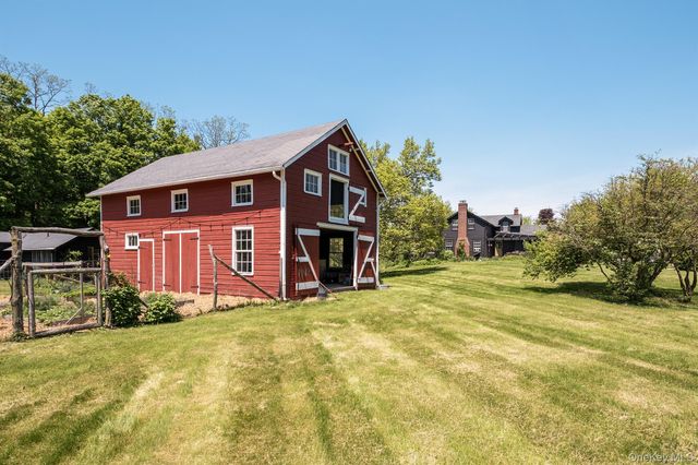 77 UPPER HOOK Road, Rhinebeck, NY 12572