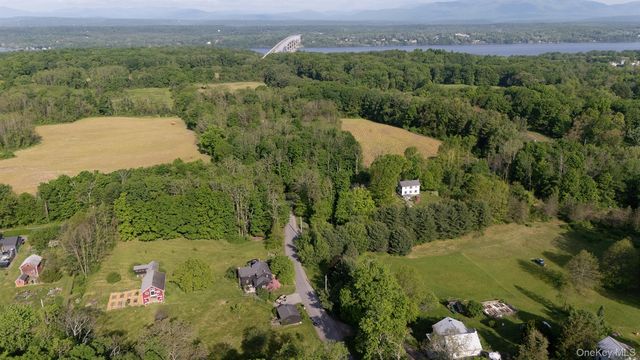77 UPPER HOOK Road, Rhinebeck, NY 12572