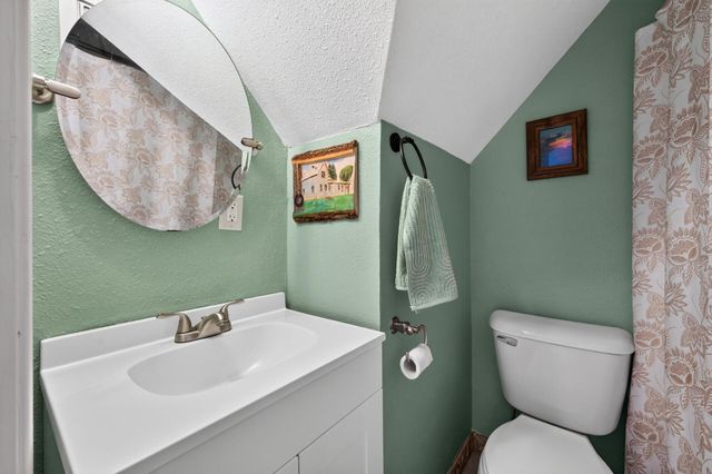 1008 Cook Avenue E, Saint Paul, MN 55106