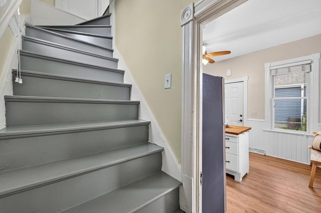 1008 Cook Avenue E, Saint Paul, MN 55106