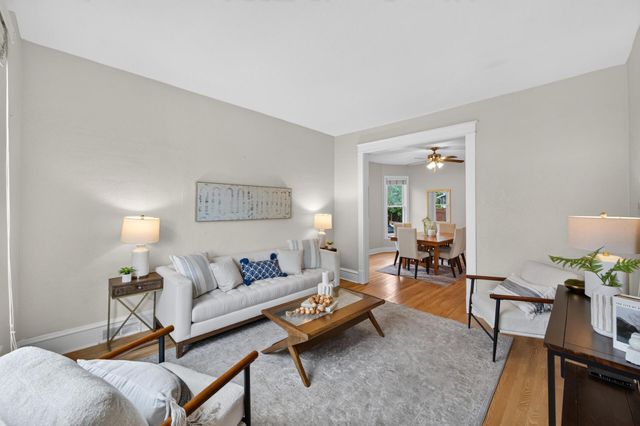 1008 Cook Avenue E, Saint Paul, MN 55106