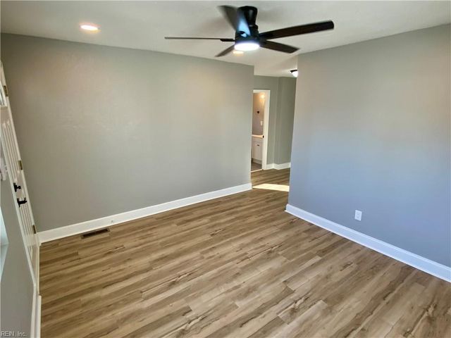 681 Bell St, Hampton, VA 23661