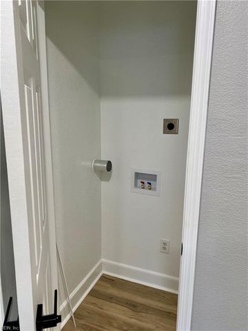 681 Bell St, Hampton, VA 23661