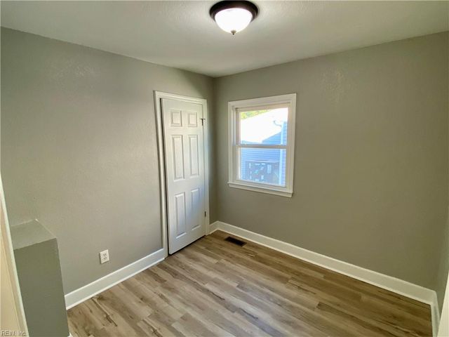 681 Bell St, Hampton, VA 23661