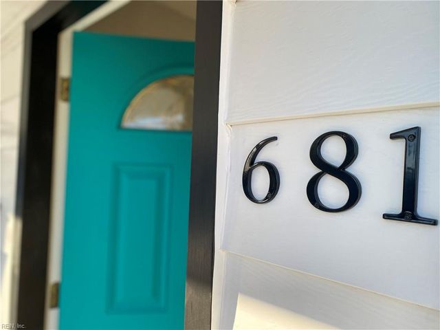681 Bell St, Hampton, VA 23661