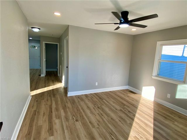 681 Bell St, Hampton, VA 23661