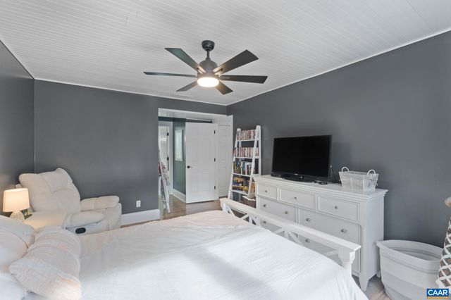 1 HATCHECHUBEE RD, Palmyra, VA 22963