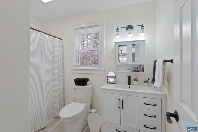 1 HATCHECHUBEE RD, Palmyra, VA 22963