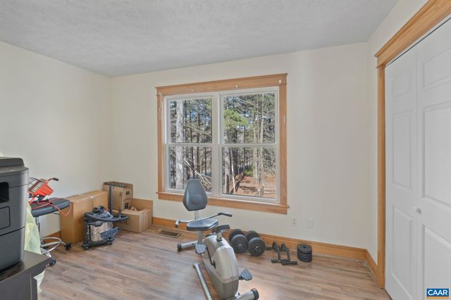 1 HATCHECHUBEE RD, Palmyra, VA 22963