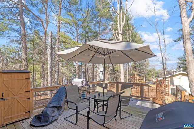 1 HATCHECHUBEE RD, Palmyra, VA 22963