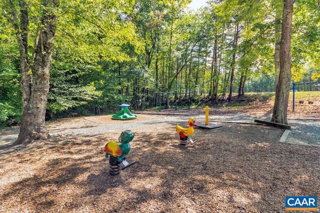 1 HATCHECHUBEE RD, Palmyra, VA 22963