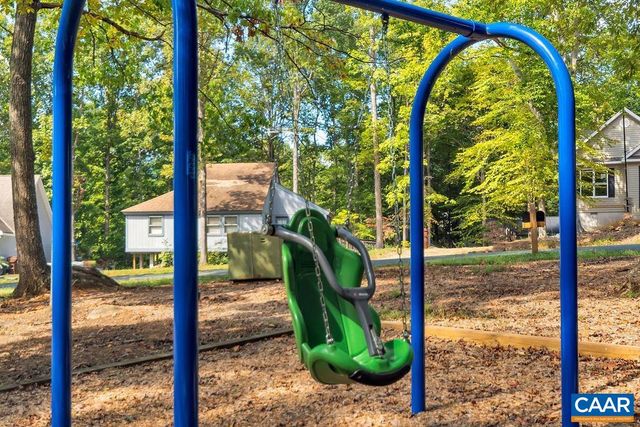 1 HATCHECHUBEE RD, Palmyra, VA 22963