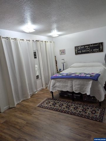 567 32nd (#2) Av SE, Albany, OR 97322
