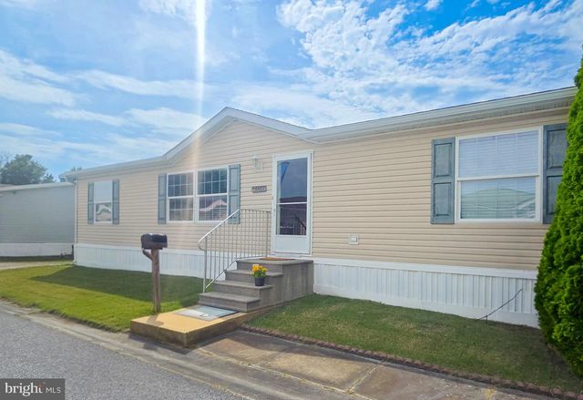 3304 IRIS LN, Baltimore, MD 21220