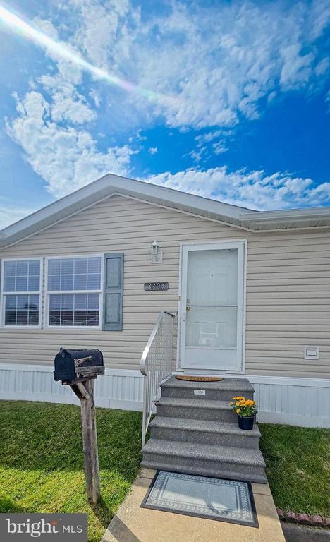 3304 IRIS LN, Baltimore, MD 21220