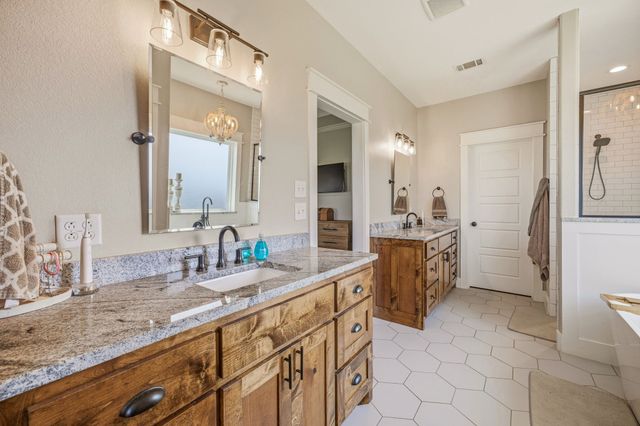 190 Blue Ribbon Lane, Stephenville, TX 76401