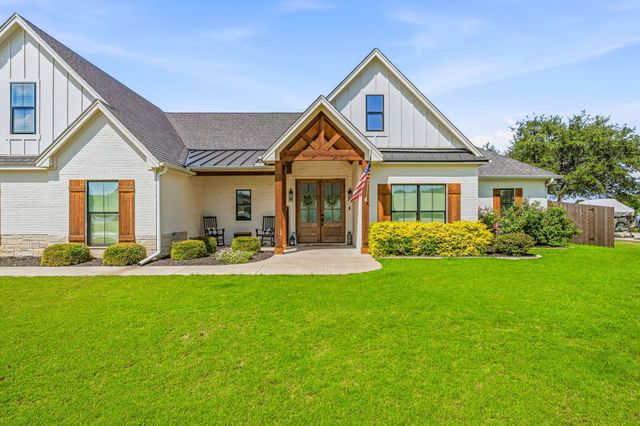 190 Blue Ribbon Lane, Stephenville, TX 76401