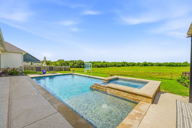 190 Blue Ribbon Lane, Stephenville, TX 76401