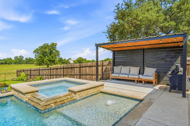 190 Blue Ribbon Lane, Stephenville, TX 76401