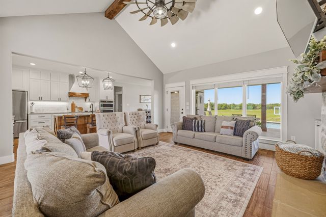 190 Blue Ribbon Lane, Stephenville, TX 76401