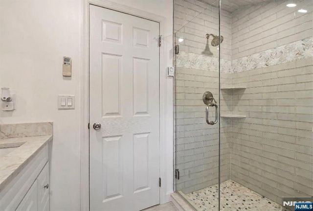 542 Nagle Street, Ridgewood, NJ 07450