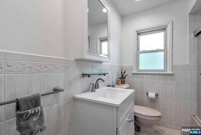 542 Nagle Street, Ridgewood, NJ 07450