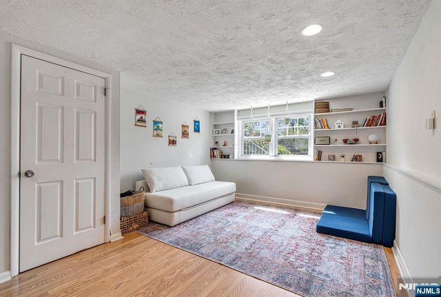 542 Nagle Street, Ridgewood, NJ 07450