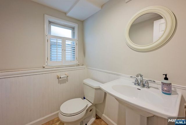 542 Nagle Street, Ridgewood, NJ 07450