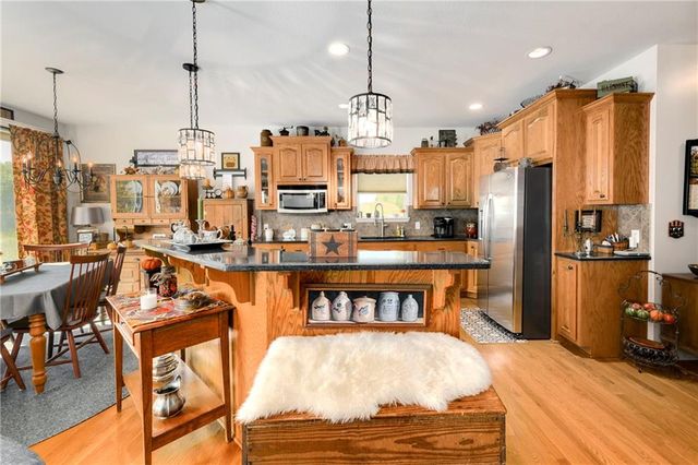 4421 Grand Court, Leavenworth, KS 66048