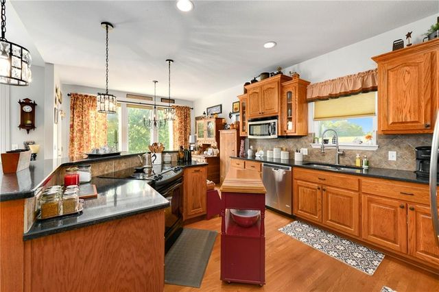 4421 Grand Court, Leavenworth, KS 66048