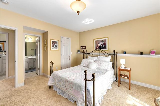 4421 Grand Court, Leavenworth, KS 66048