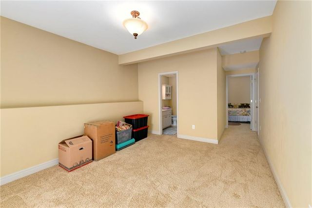 4421 Grand Court, Leavenworth, KS 66048