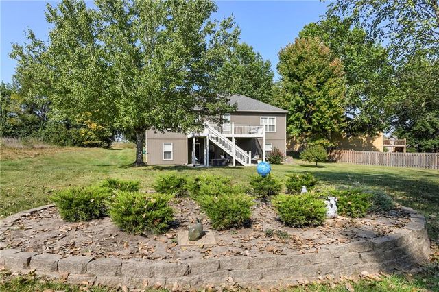 4421 Grand Court, Leavenworth, KS 66048