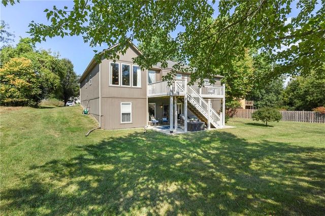 4421 Grand Court, Leavenworth, KS 66048