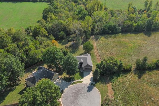 4421 Grand Court, Leavenworth, KS 66048