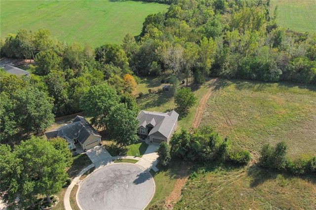 4421 Grand Court, Leavenworth, KS 66048